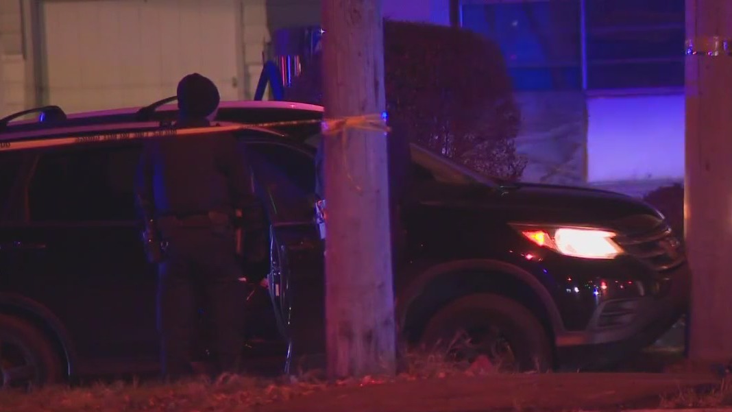 Milwaukee police shooting, 2 hospitalized